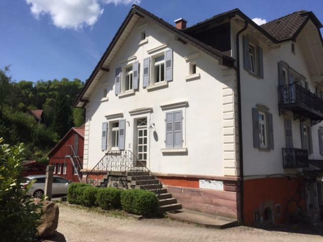 Gaestehaus Villa Lina Bad Herrenalb Exterior foto